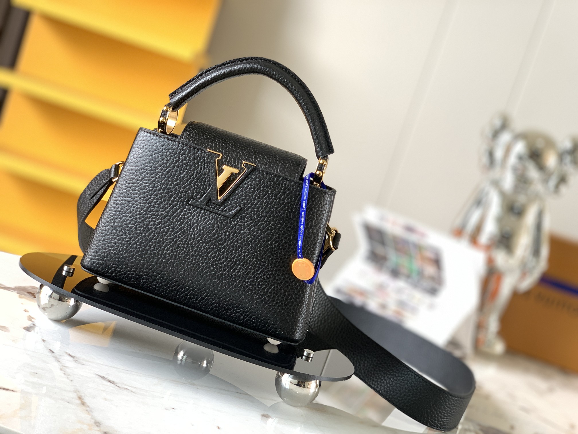 Louis Vuitton LV Capucines Bags Handbags Buy Cheap Replica
 Black Gold Hardware Cowhide M59433