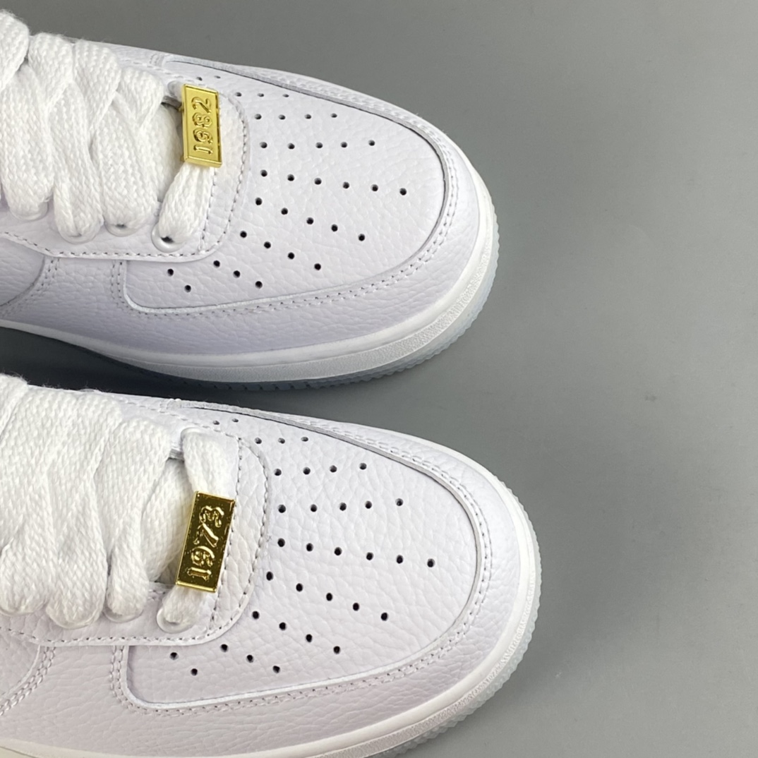 P220  Nike Air Force 1’07 Low 空军一号低帮休闲板鞋 DX2305-100