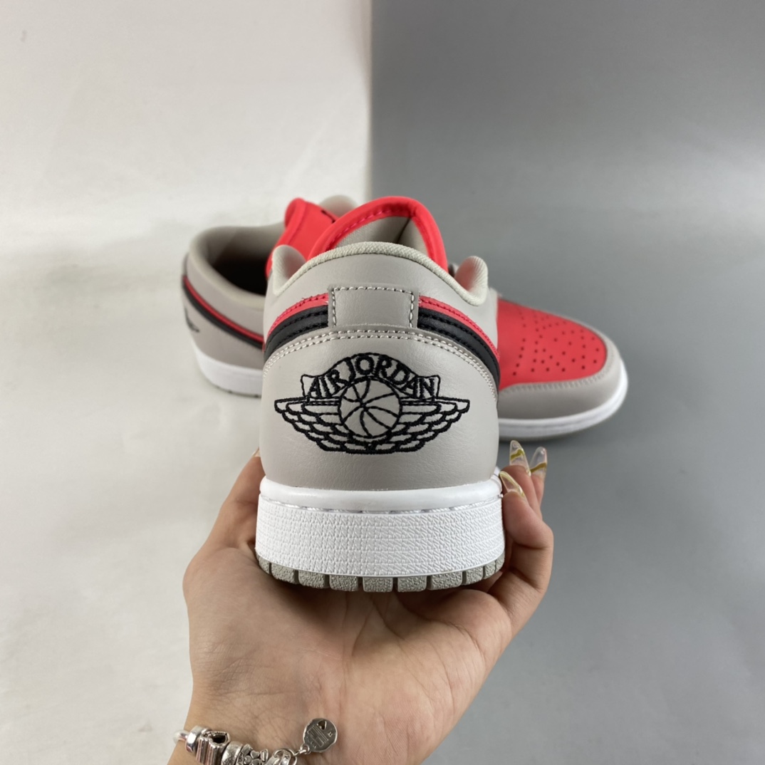 P240  Air Jordan 1 Low AJ1低帮时尚休闲板鞋 DC0774-100