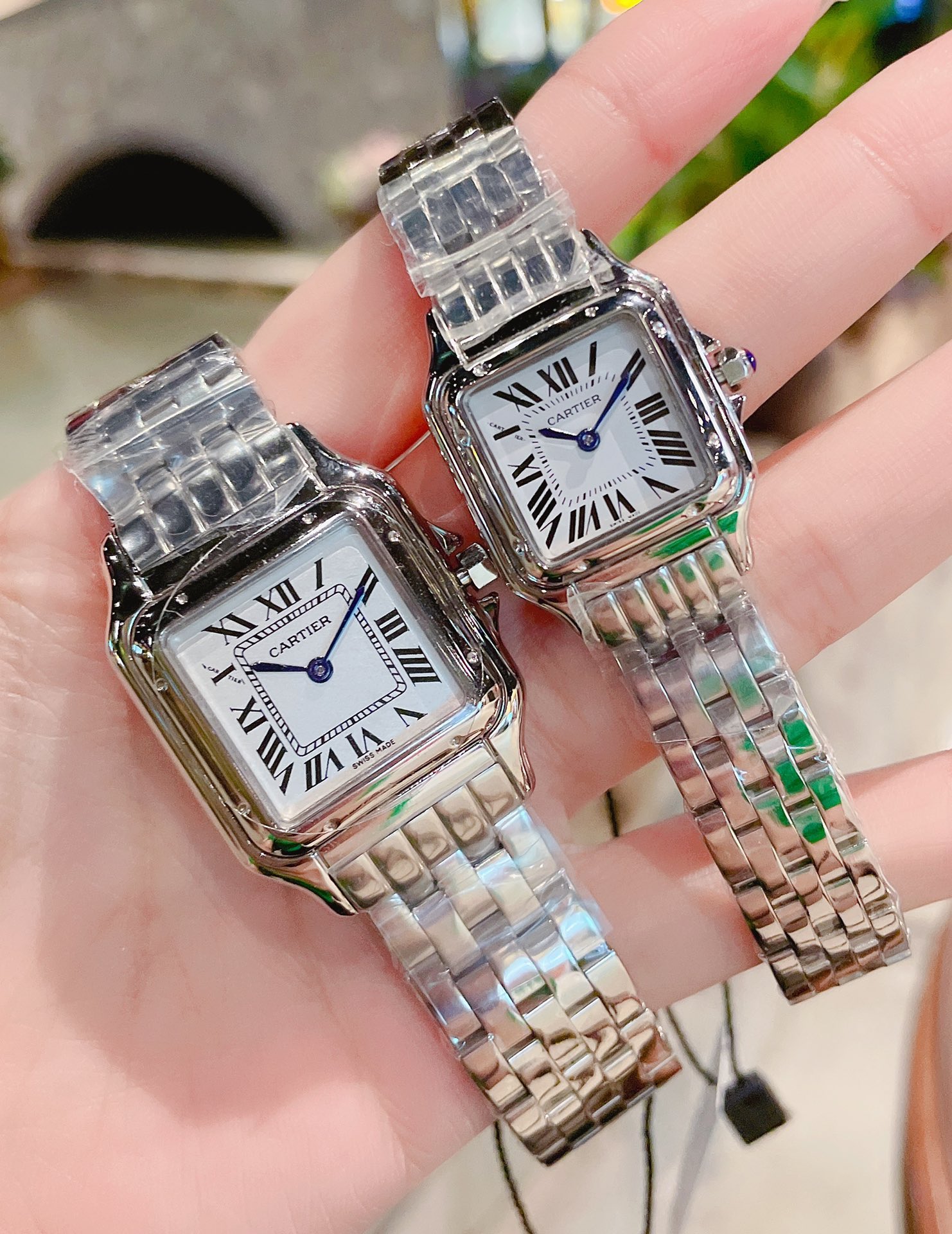 Cartier Armbanduhr Blau Mit Diamanten besetzt Quartz Movement