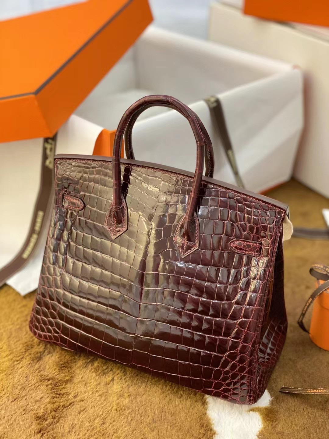 Hermès New Year Gift High-end Bureau 25 Latest Crocodile skinImported Nile crocodile leather sewn with master craftsmanship The crocodile leather