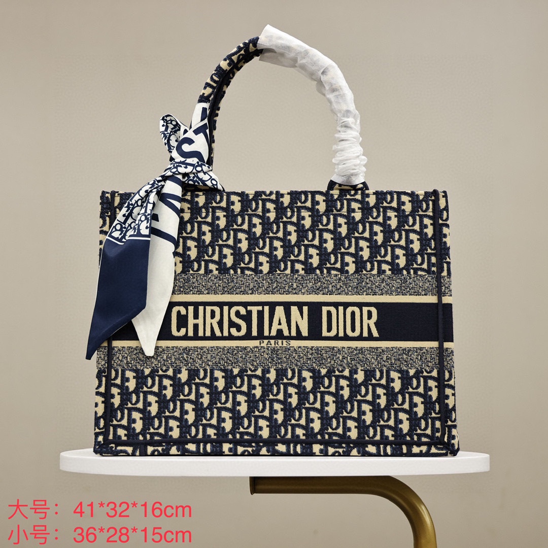 J0  Dior迪奥购物袋 附送丝巾大号：41*32*16cm