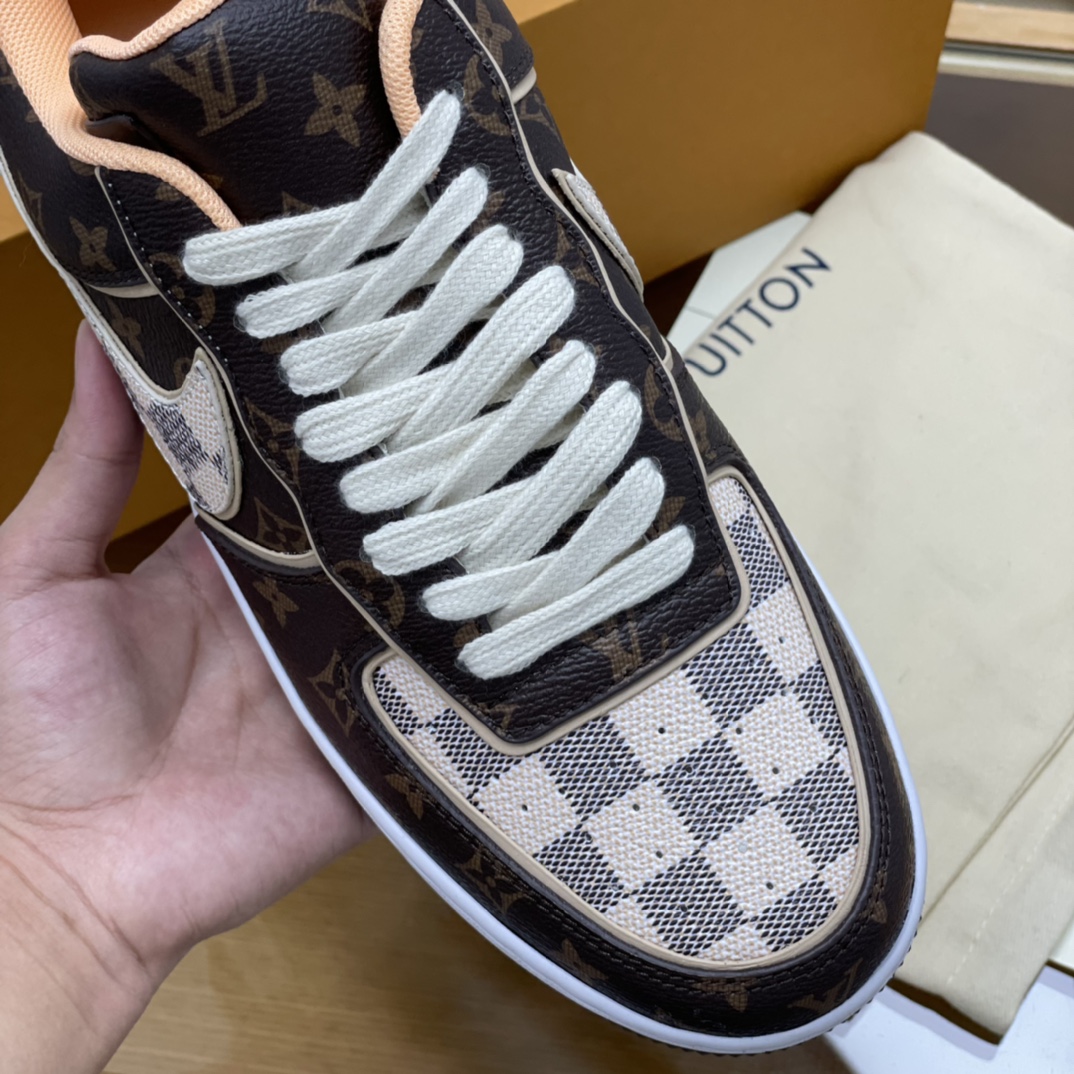 LV/路易威登  经典的Monogram和Damier元素拼接新款联名运动球鞋