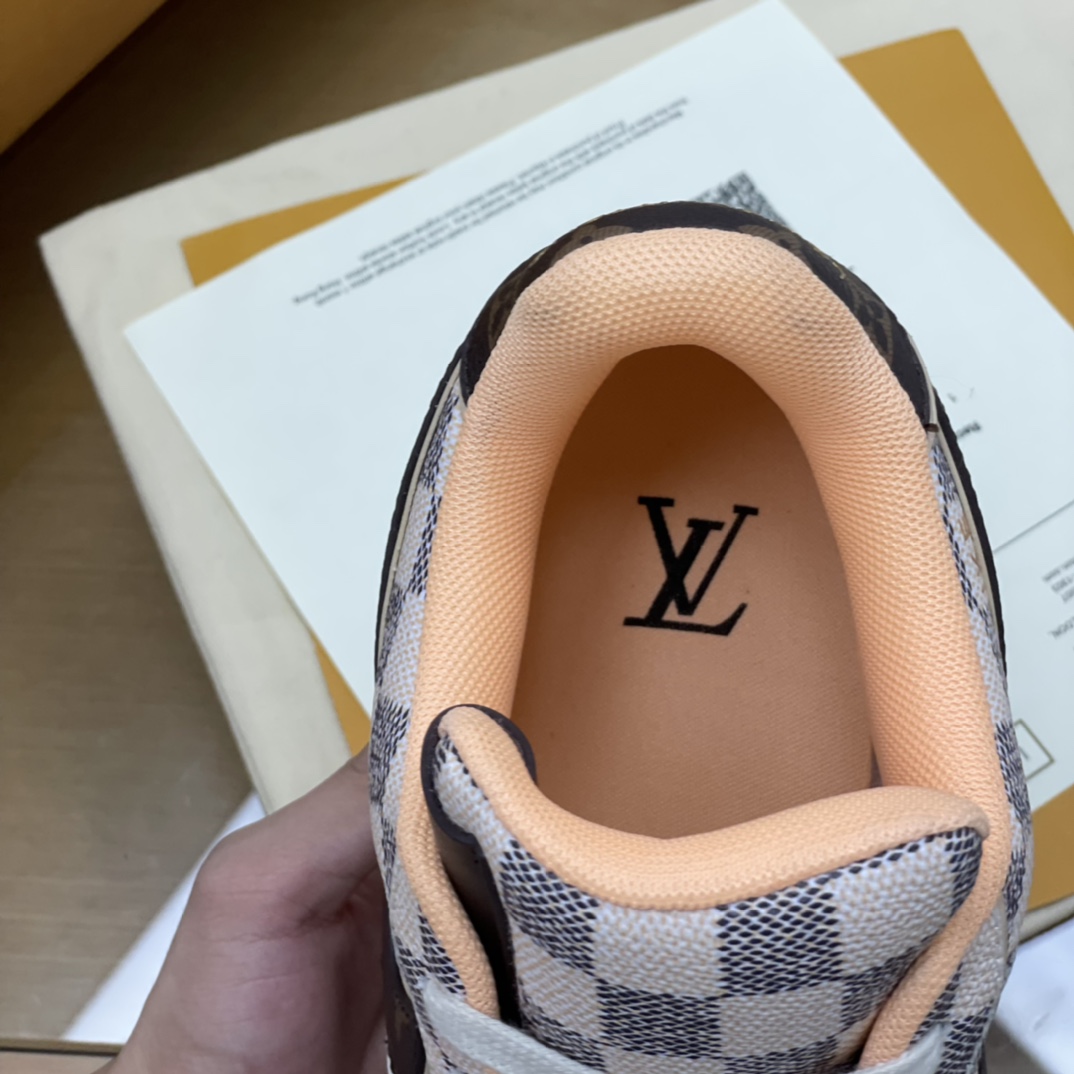 LV/路易威登 经典的Monogram和Damier元素拼接新款联名运动球鞋