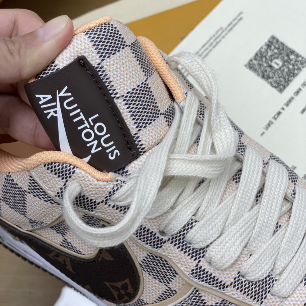 LV/路易威登 经典的Monogram和Damier元素拼接新款联名运动球鞋