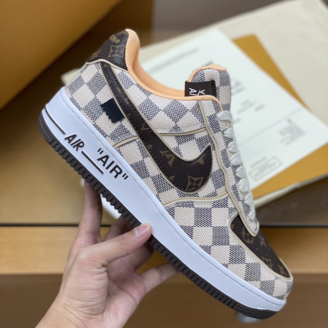 LV/路易威登 经典的Monogram和Damier元素拼接新款联名运动球鞋