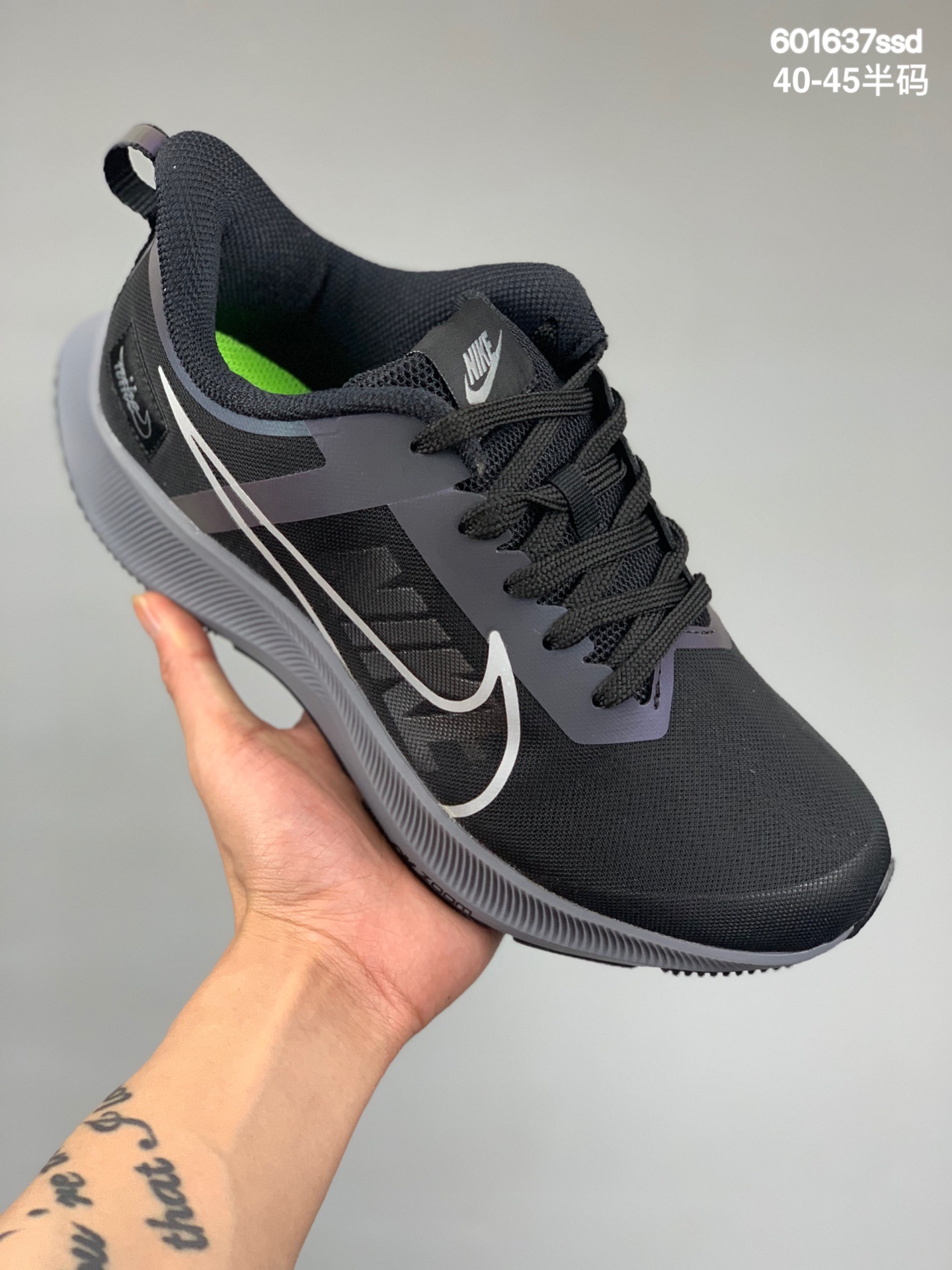 
真标耐克Nike Zoom Structure 37X 登月37透气 舒适软底 抗磨避震从保而持良好的透气性。中部底分的 Zoom Air 气垫，为穿着者们带来为更舒适的感脚体验 
货号：DJ3128 
尺码：40-45半码
编码：601637ssd