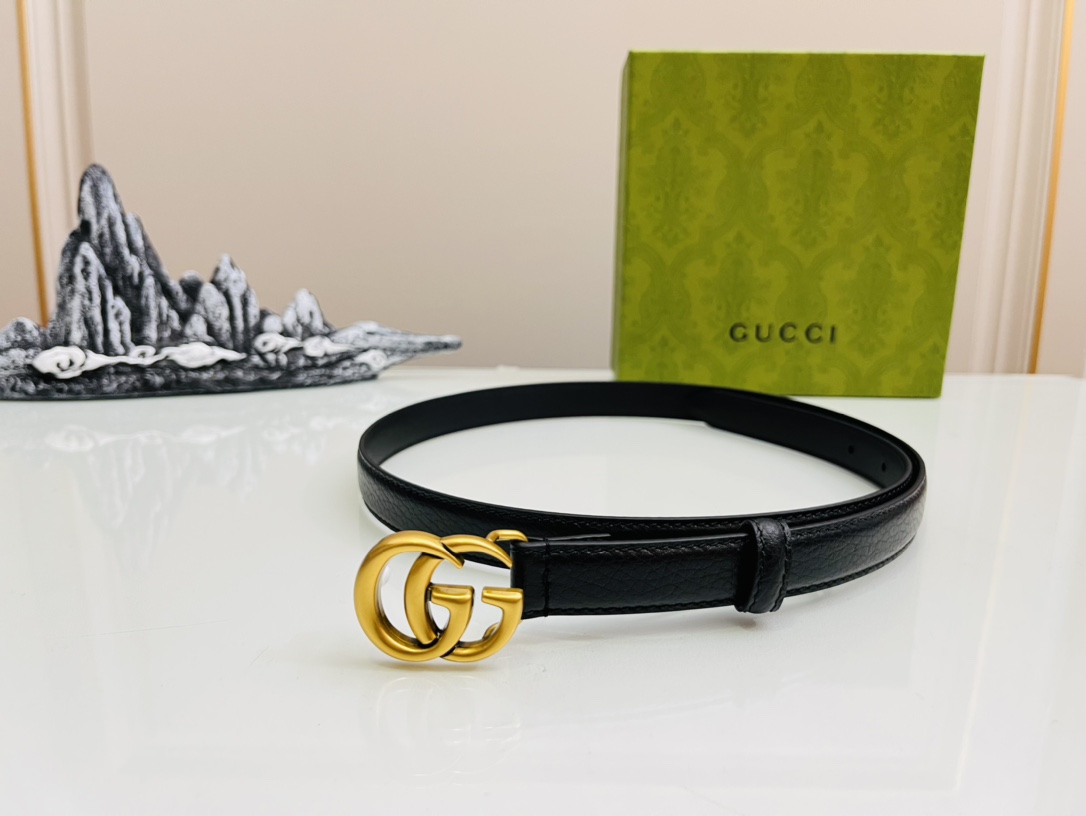 H5  Gucci 古奇  皮带腰带：单面使用专柜质量、百分百头层牛皮、24k钢扣、送人自用首选、保证真皮 包装：请认准图片专柜包装、送打孔器 全套包装 宽度：2.0cm 长度：国标cm-cm 不可以自行裁剪