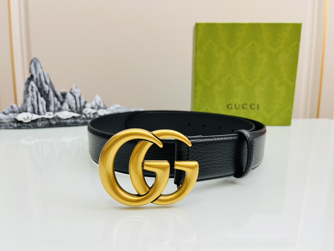 I0  Gucci 古奇  皮带腰带：单面使用专柜质量、百分百头层牛皮、24k钢扣、送人自用首选、保证真皮 包装：请认准图片专柜包装、送打孔器 全套包装 宽度：4.0cm 长度：国标cm-cm 不可以自行裁剪