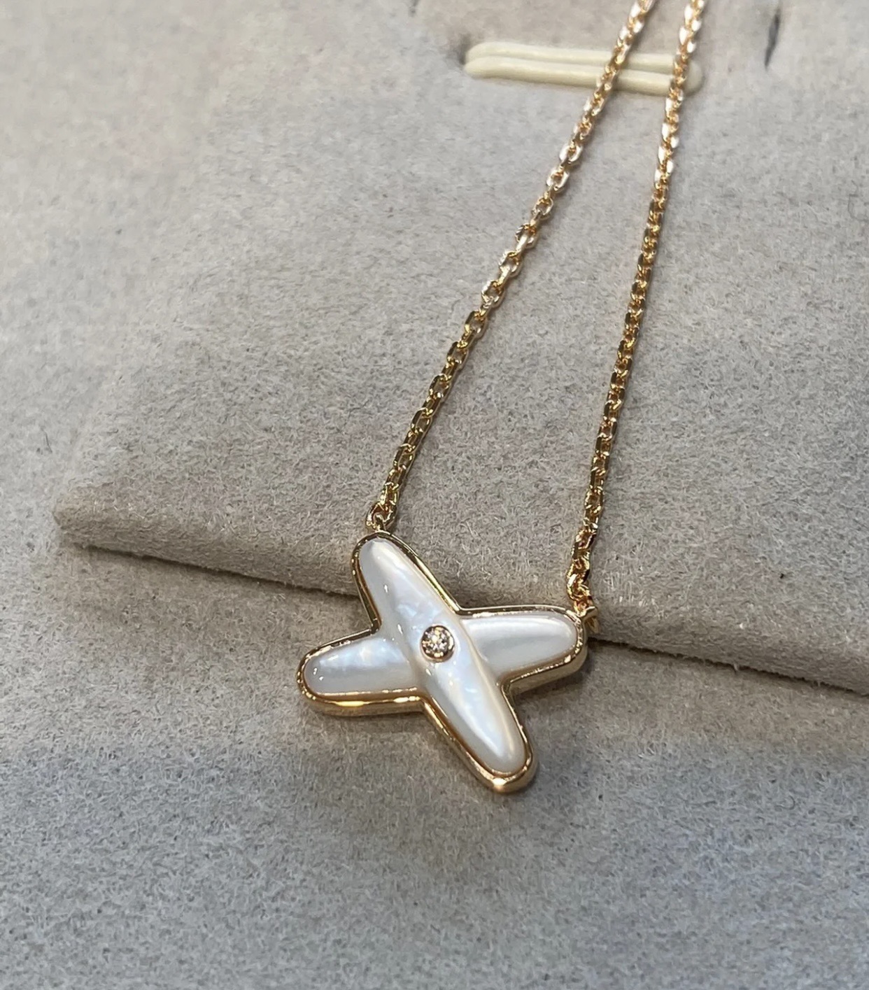 NO:661461,Recommended Christmas gifts: Chaumet Baibei X necklace, material: s925 silver, Seiko version, Chaumet, necklace19860909圣诞节礼物推荐 尚美白贝X项链 材质s925银,精工版本,尚美,necklace,Jewelry