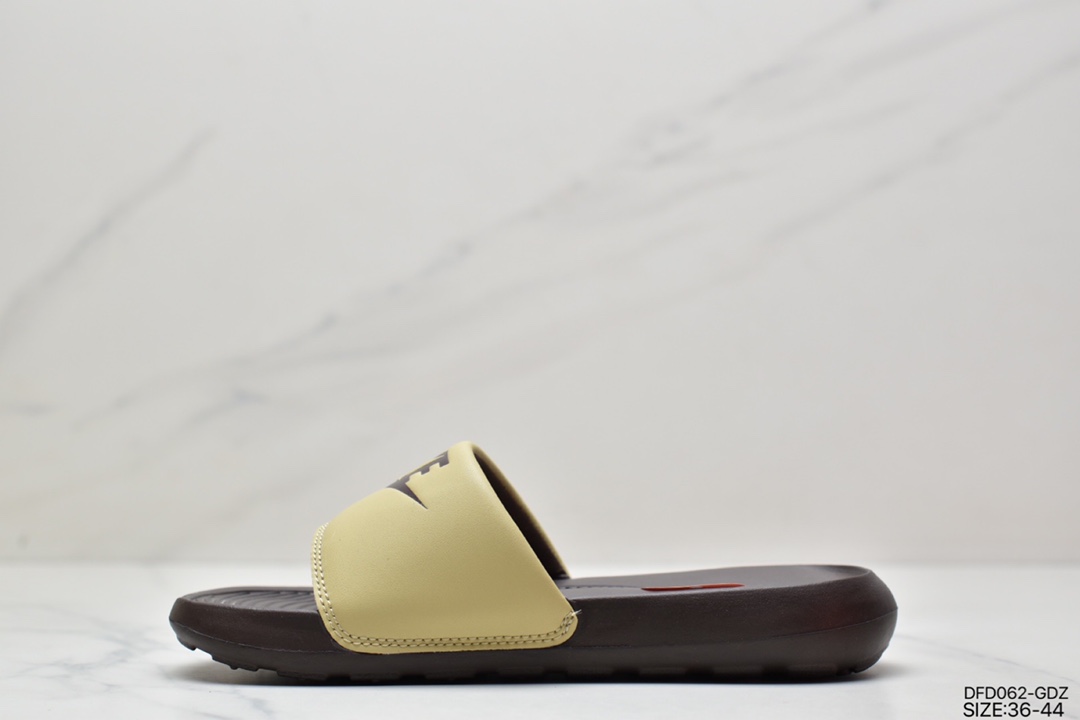 70 夏季新款 耐克Nike V ICTORI ONE SLIDE MIX 沙滩运动耐磨休闲潮流时尚运动凉鞋拖鞋 CN9675