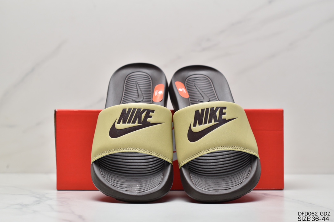 70 夏季新款 耐克Nike V ICTORI ONE SLIDE MIX 沙滩运动耐磨休闲潮流时尚运动凉鞋拖鞋 CN9675