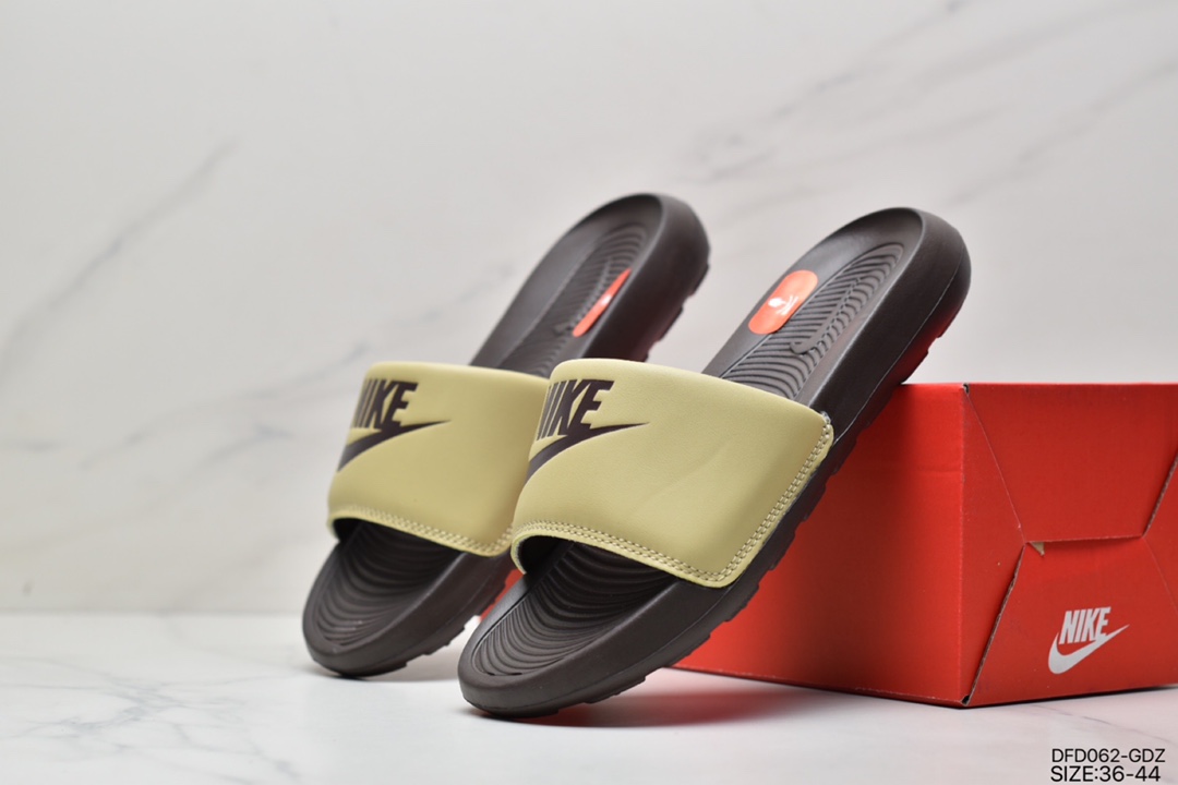 70 夏季新款 耐克Nike V ICTORI ONE SLIDE MIX 沙滩运动耐磨休闲潮流时尚运动凉鞋拖鞋 CN9675