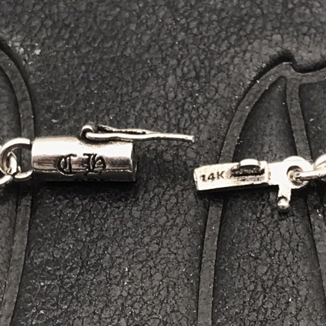 Chrome Hearts 高版本克罗心无钻细十字花手链，对版插扣， 14K刻字插片，男女均可佩戴，尺码17-18-19可选