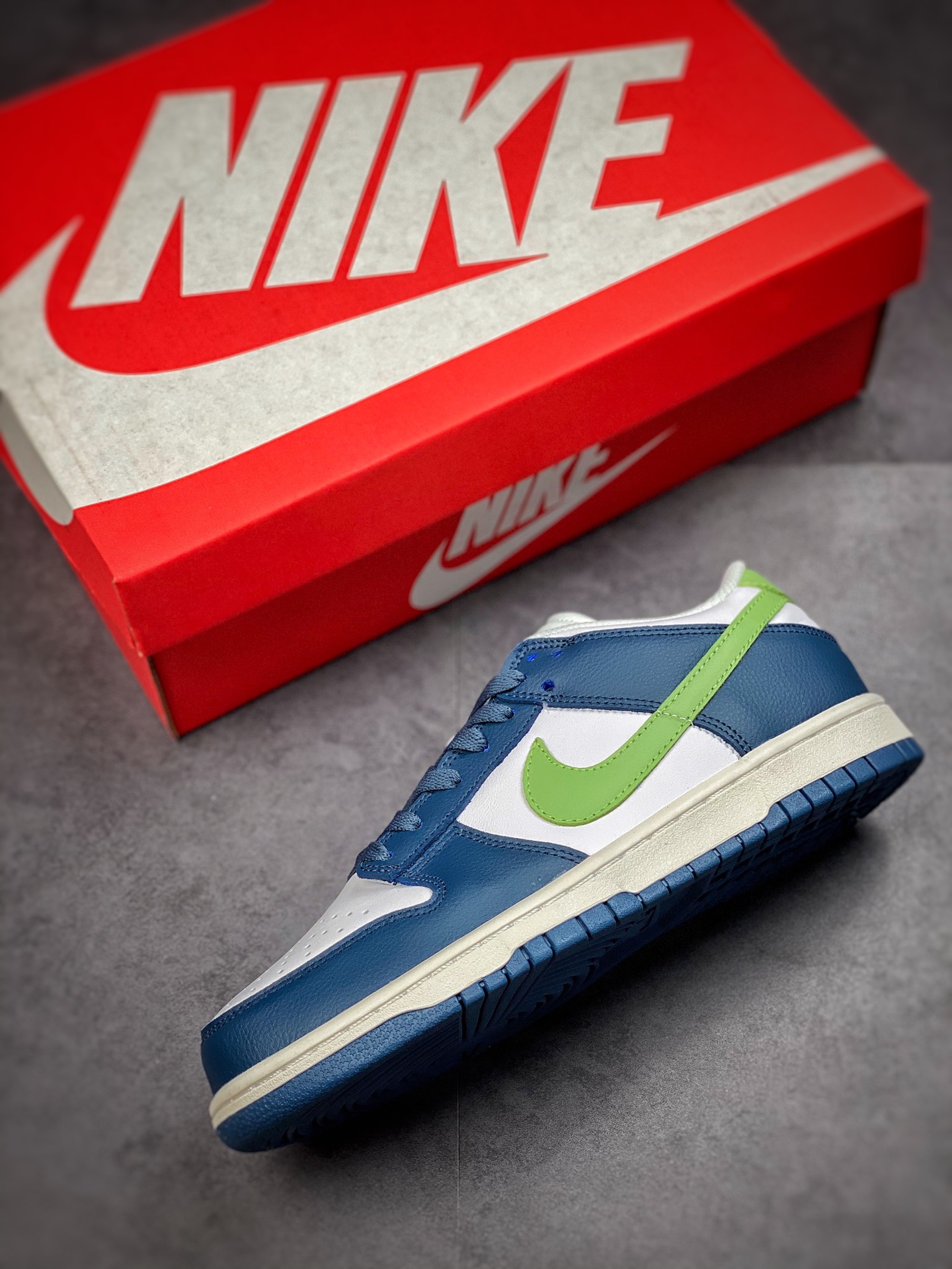 260 Nike SB Dunk Low 复刻白绿 309431-031