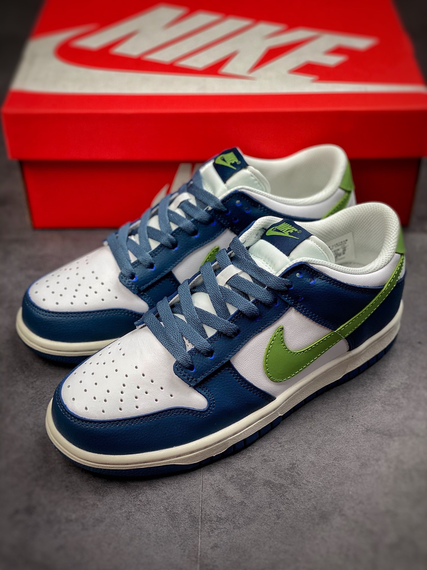 260 Nike SB Dunk Low 复刻白绿 309431-031