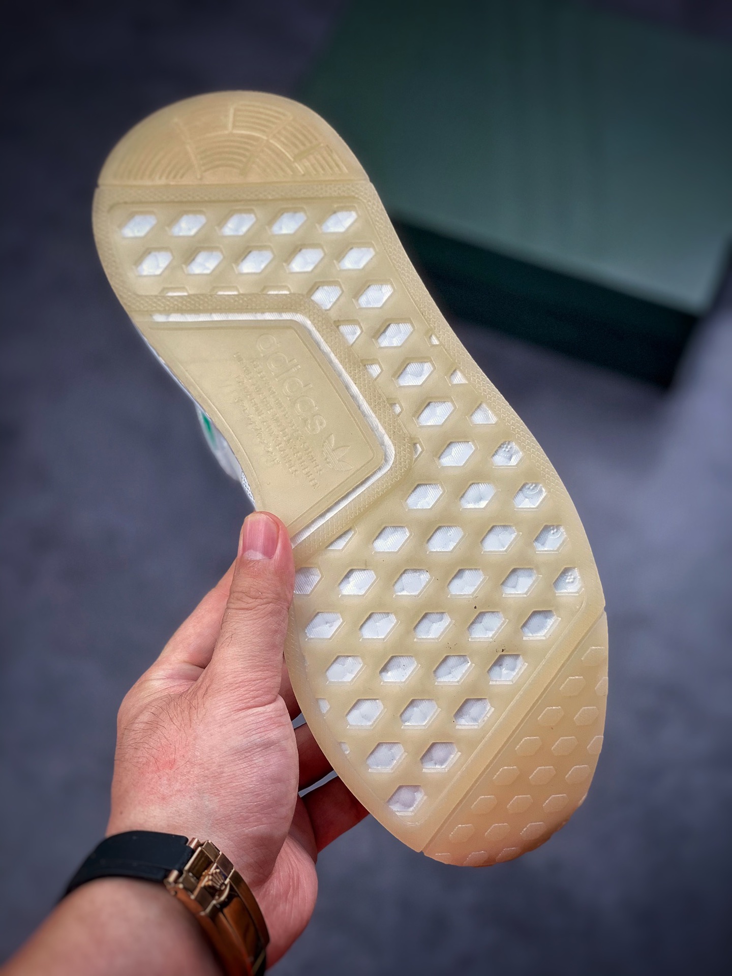 170 Adidas NMD _R1 透气网面 虎扑版本  GX0996