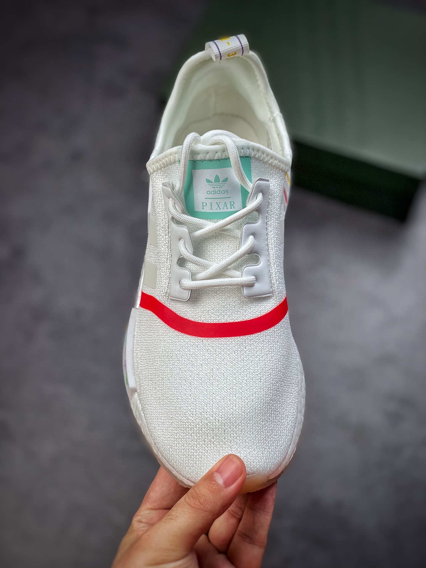 170 Adidas NMD _R1 透气网面 虎扑版本  GX0996