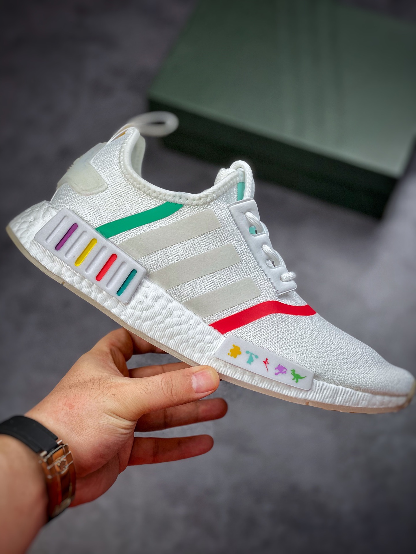 170 Adidas NMD _R1 透气网面 虎扑版本  GX0996