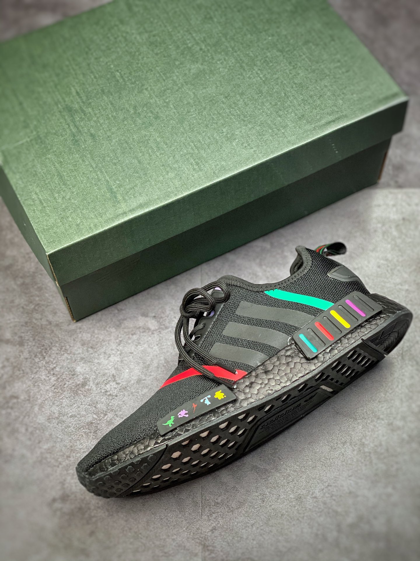 170 Adidas NMD _R1 透气网面虎扑版本GX0997
