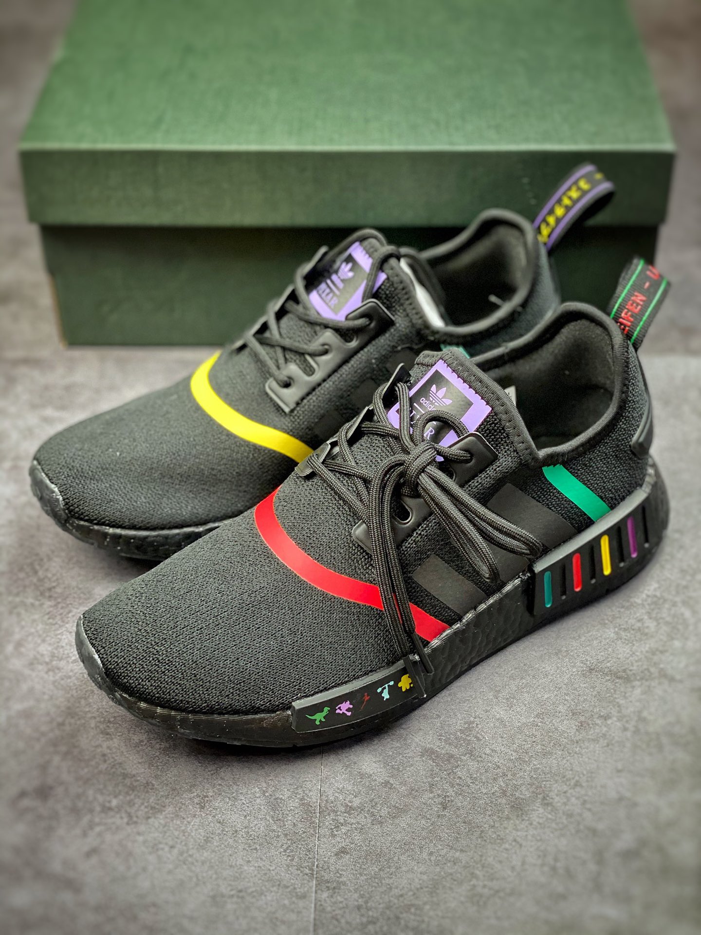170 Adidas NMD _R1 透气网面虎扑版本GX0997