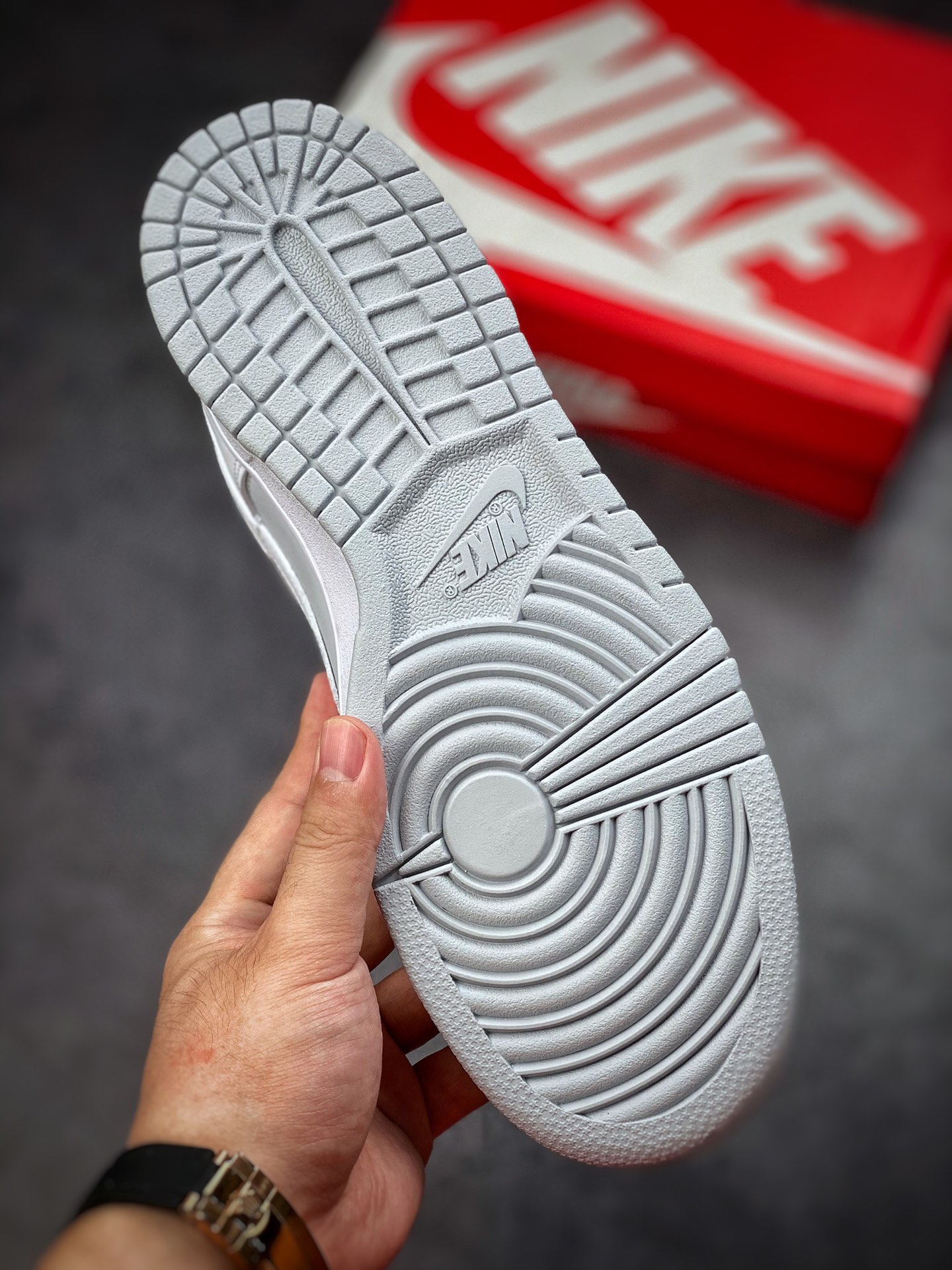 260 Nike SB Dunk low 进口头层 复刻经典灰白配色 309431-115