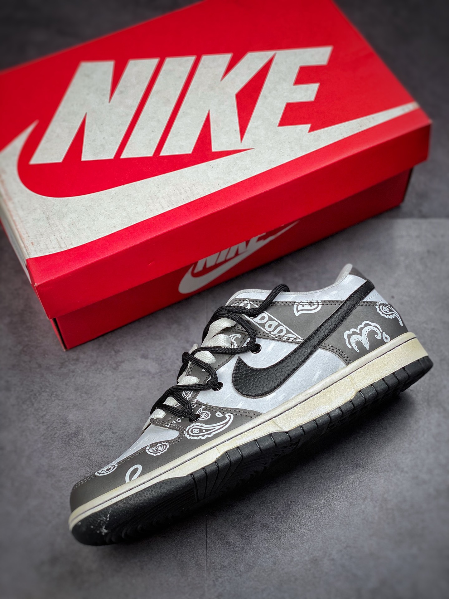 190 Futura x Nike Dunk Low SB联名 解构绑带滑板鞋 DD3363-002