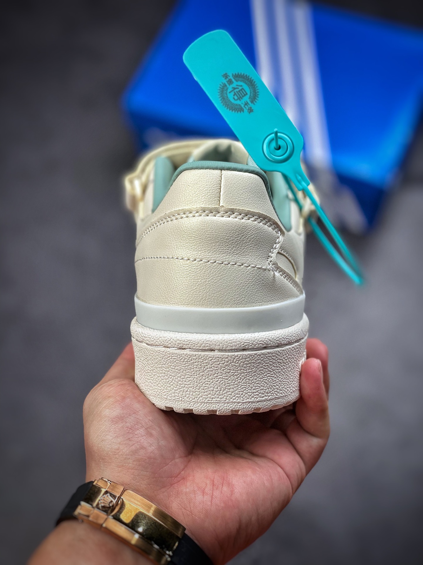 180 Adidas Forum 84 Low OG 低帮百搭潮流休闲运动板鞋 HQ6374