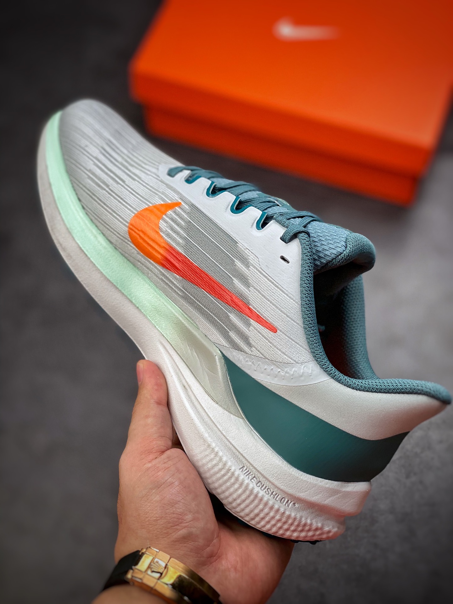 190 Nike Air Winflo 9 低帮跑步鞋 灰蓝色 DD6203-005