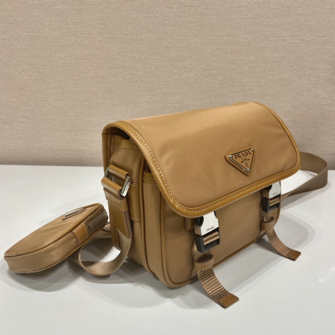 PRADA普拉达男女通用新款三合一组合邮差包2VD034