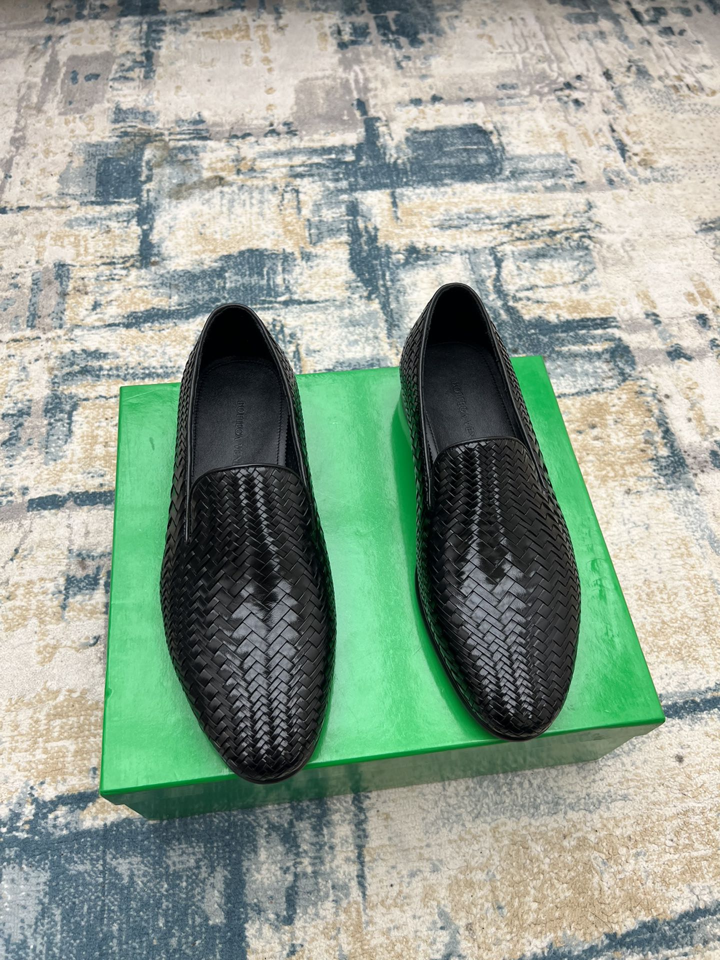 NO:274299,Bottega veneta~ 38-45 BV official website synchronizes new high-end series casual leather shoes, using imported calf leather design, paired with hand-woven details, original luxury leather sole, pure handicrafts, and produce top high-end boutique!  , bottega veneta, bottega veneta, cowhide, Leather soles19860909Bottega veneta～ 码数38-45  BV官网同步新品高端系列休闲皮鞋,采用进口小牛皮设计,搭配手工编织细节,原版奢华真皮大底,纯手工艺,制作顶级高端精品！,,bottega veneta,bottega veneta,cowhide,Leather soles,Men's shoes