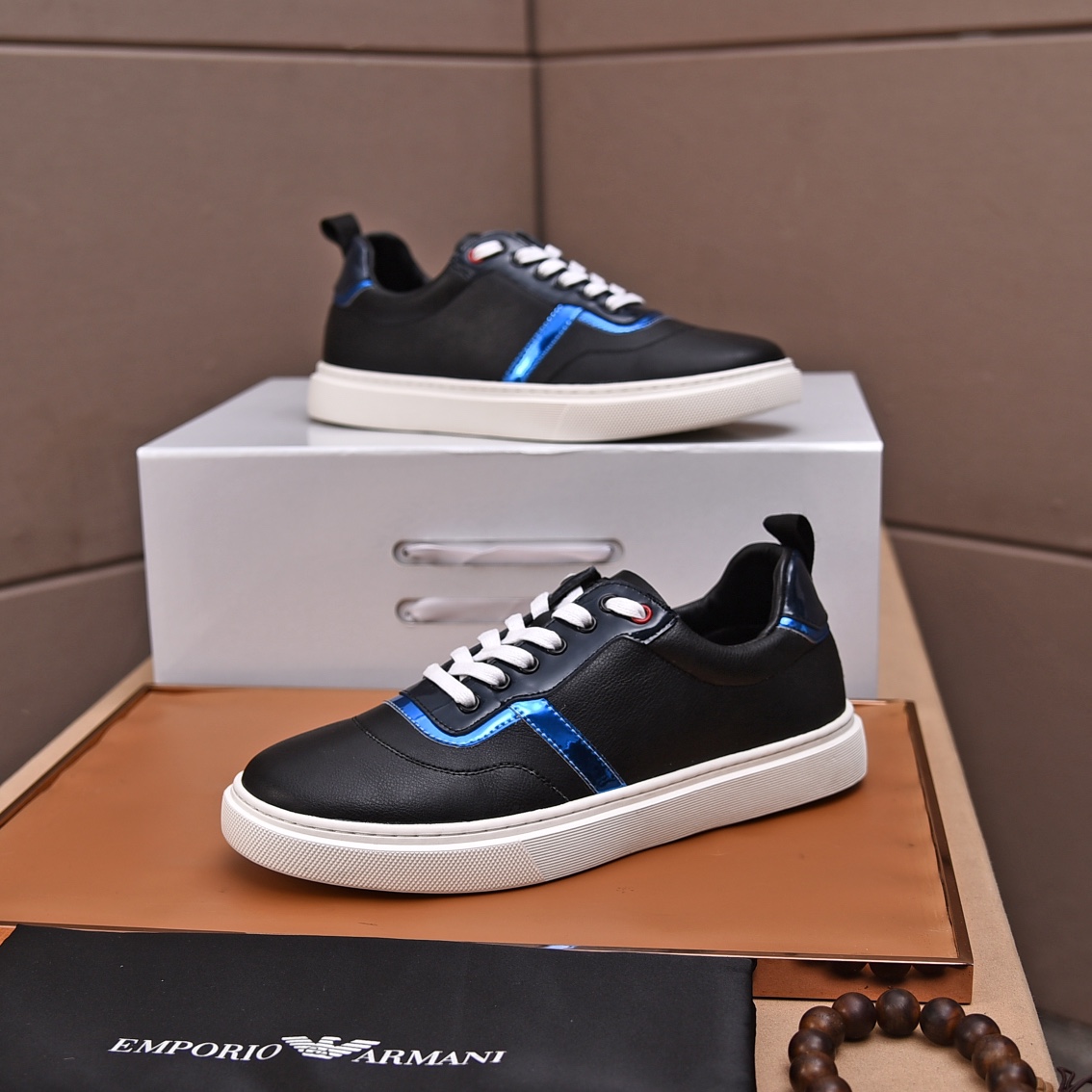 Exportar 210Armani-Armani 2023 sitio web los últimos modelos de contador con los nuevos zapatos casu