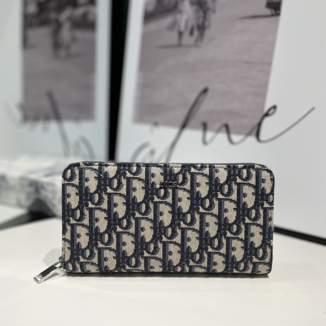 NO:672687,S5537 long zipper wallet, blue jacquard oblique with dark blue first-layer cowhide, · Large capacity double compartments · 8 card slots, easy to store · Size 19.5.×10.5×3cm, Dior wallet, dior, wallets, cowhide19860909S5537长款拉链钱包,蓝色提花布 oblique 搭配深蓝色头层牛皮,·容量大双隔层 ·8卡位lus轻松收 ·尺寸19.5.×10.5×3cm,Dior钱包,dior,wallets,cowhide,欧美剧