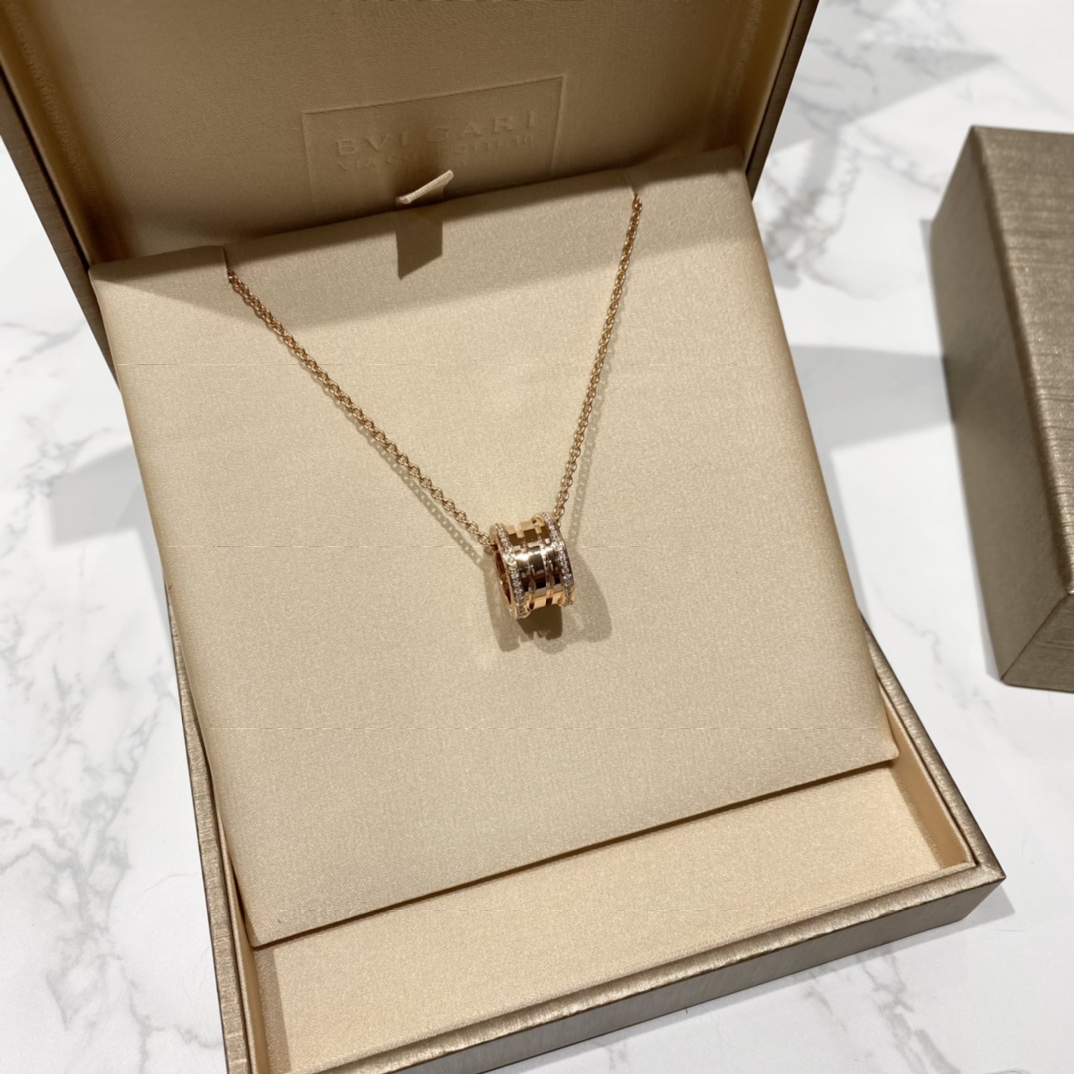Bvlgari necklace