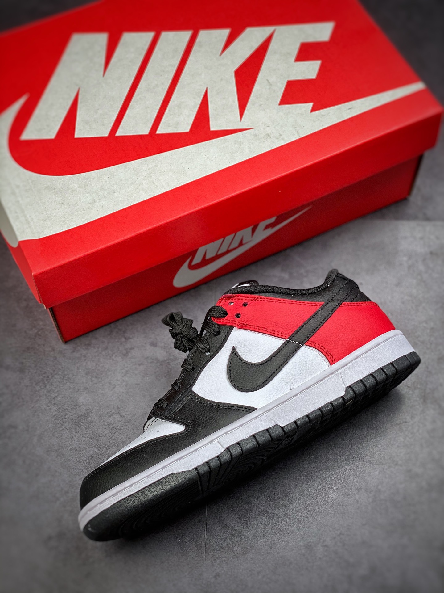 180 Nike Dunk SB Low 白黑红 大厂纯原出品 DQ6818-003