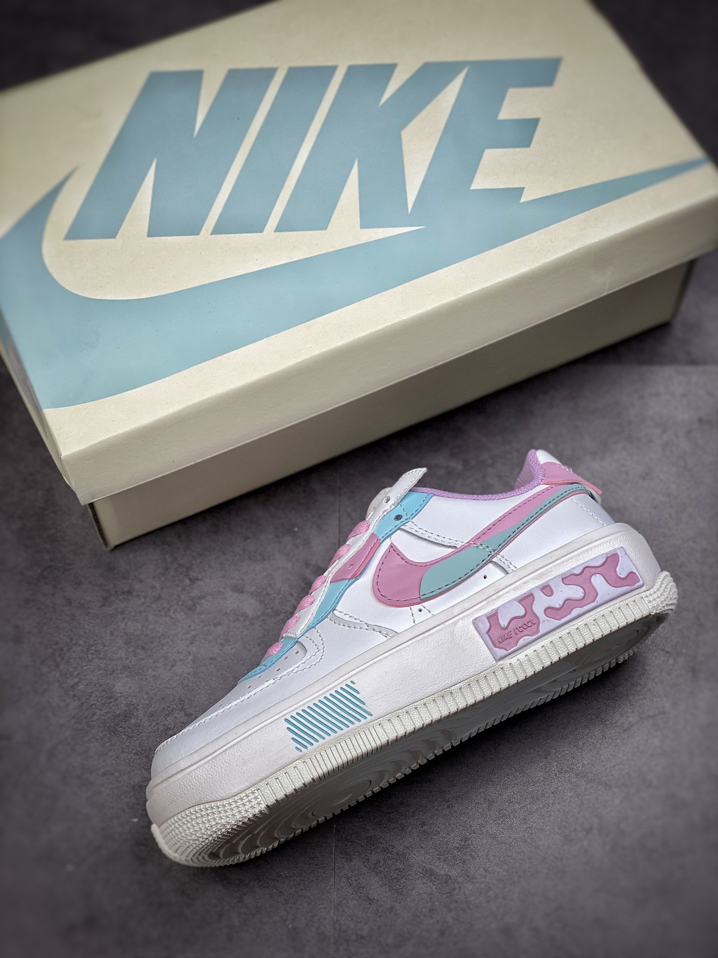 260 Nike Air Force 1 Fontanka 解构糖果屋 CW6688-607-莆田鞋,莆田鞋货源,高仿鞋,高仿鞋货源,安福档口,莆田高仿鞋,莆田鞋批发,高仿鞋批发,莆田高仿运动鞋,高仿运动鞋,莆田运动鞋 260 Nike Air Force 1 Fontanka 解构糖果屋 CW6688-607