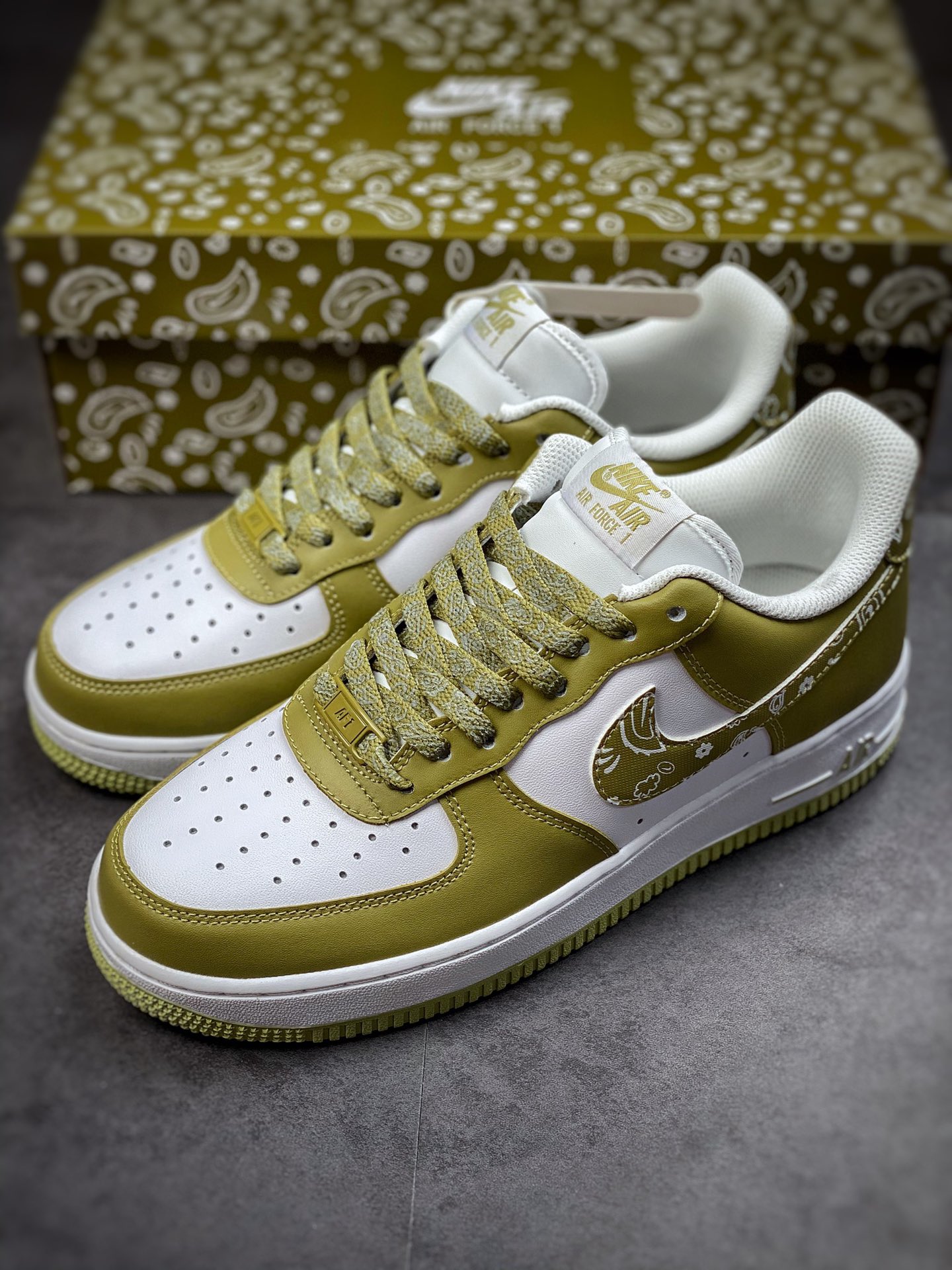 240 Nike Air Force 1 Low 07 牛油腰果花 XM6386-556