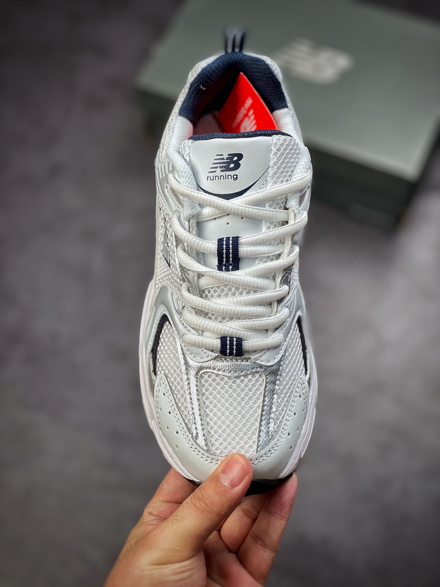 160  New Balance NB530复古休闲慢跑鞋  WR530SG