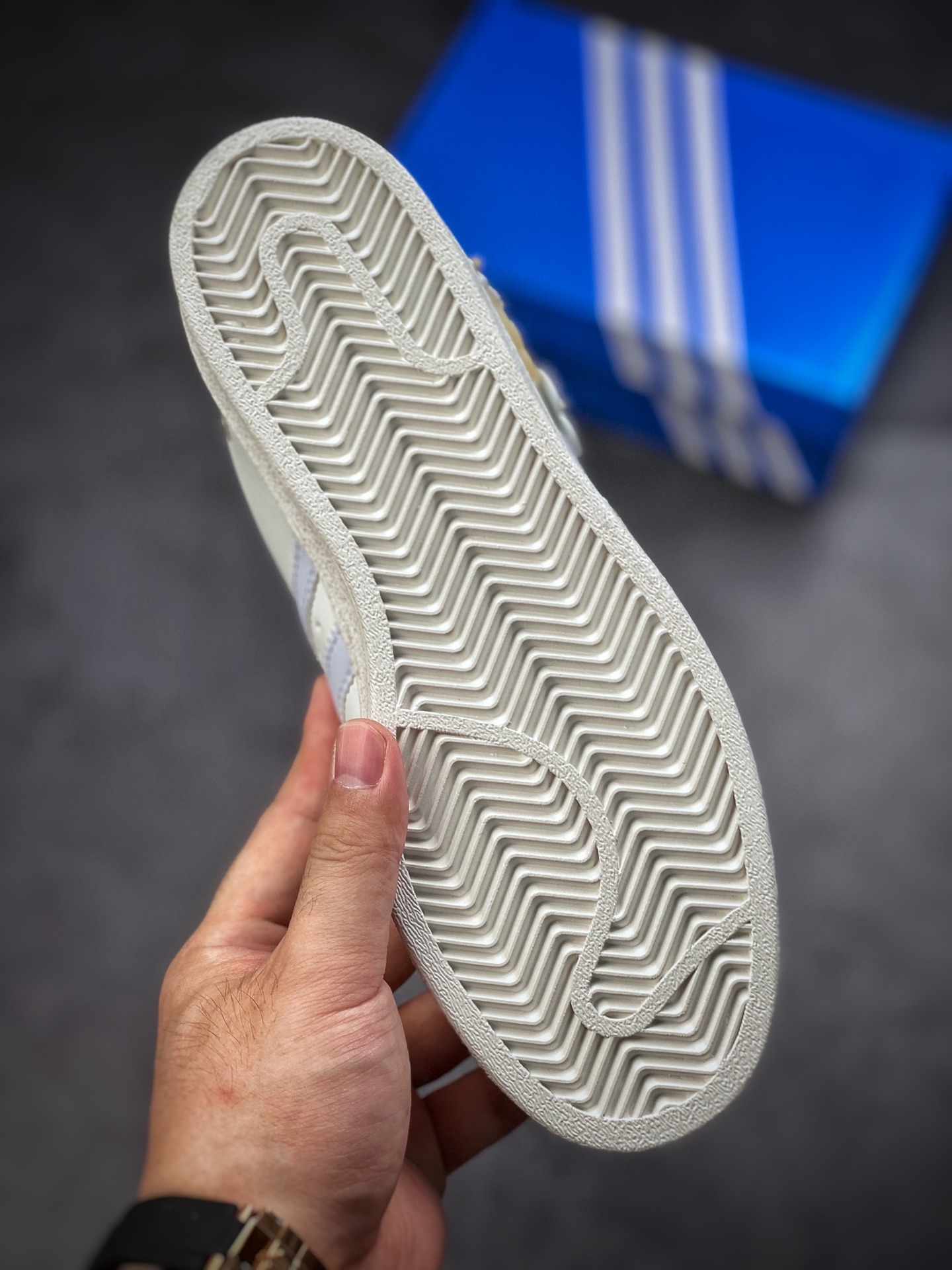 140 Adidas Originals SUPERSTAR 小雏菊 GX2172-莆田鞋,莆田鞋货源,高仿鞋,高仿鞋货源,安福档口,莆田高仿鞋,莆田鞋批发,高仿鞋批发,莆田高仿运动鞋,高仿运动鞋,莆田运动鞋 140 Adidas Originals SUPERSTAR 小雏菊 GX2172