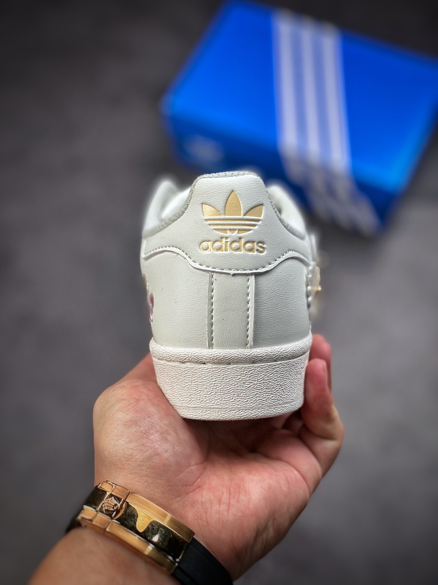 140 Adidas Originals SUPERSTAR 小雏菊 GX2172-莆田鞋,莆田鞋货源,高仿鞋,高仿鞋货源,安福档口,莆田高仿鞋,莆田鞋批发,高仿鞋批发,莆田高仿运动鞋,高仿运动鞋,莆田运动鞋 140 Adidas Originals SUPERSTAR 小雏菊 GX2172