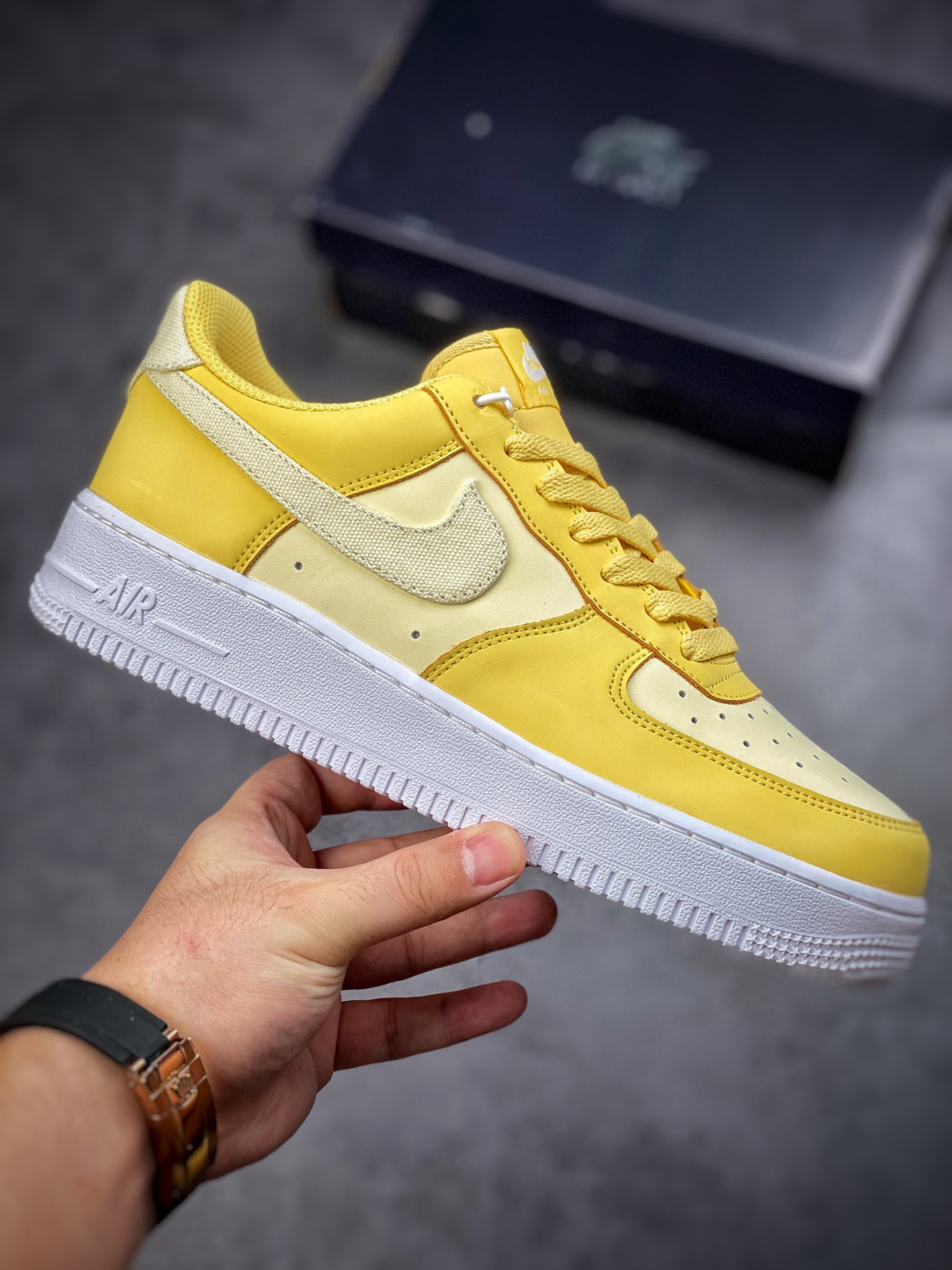 190 Nike Air Force 1 Low 07 白黄帆布勾 DJ9945-700