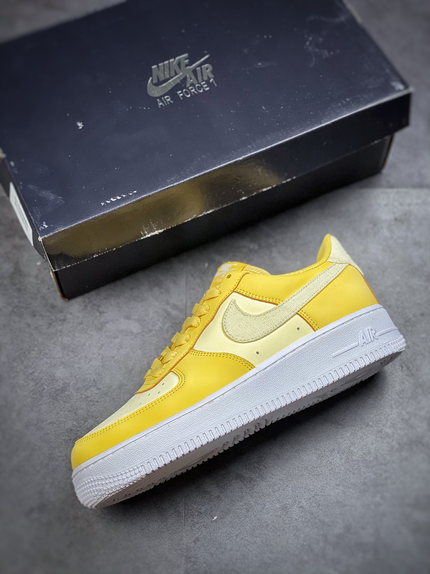 190 Nike Air Force 1 Low 07 白黄帆布勾 DJ9945-700