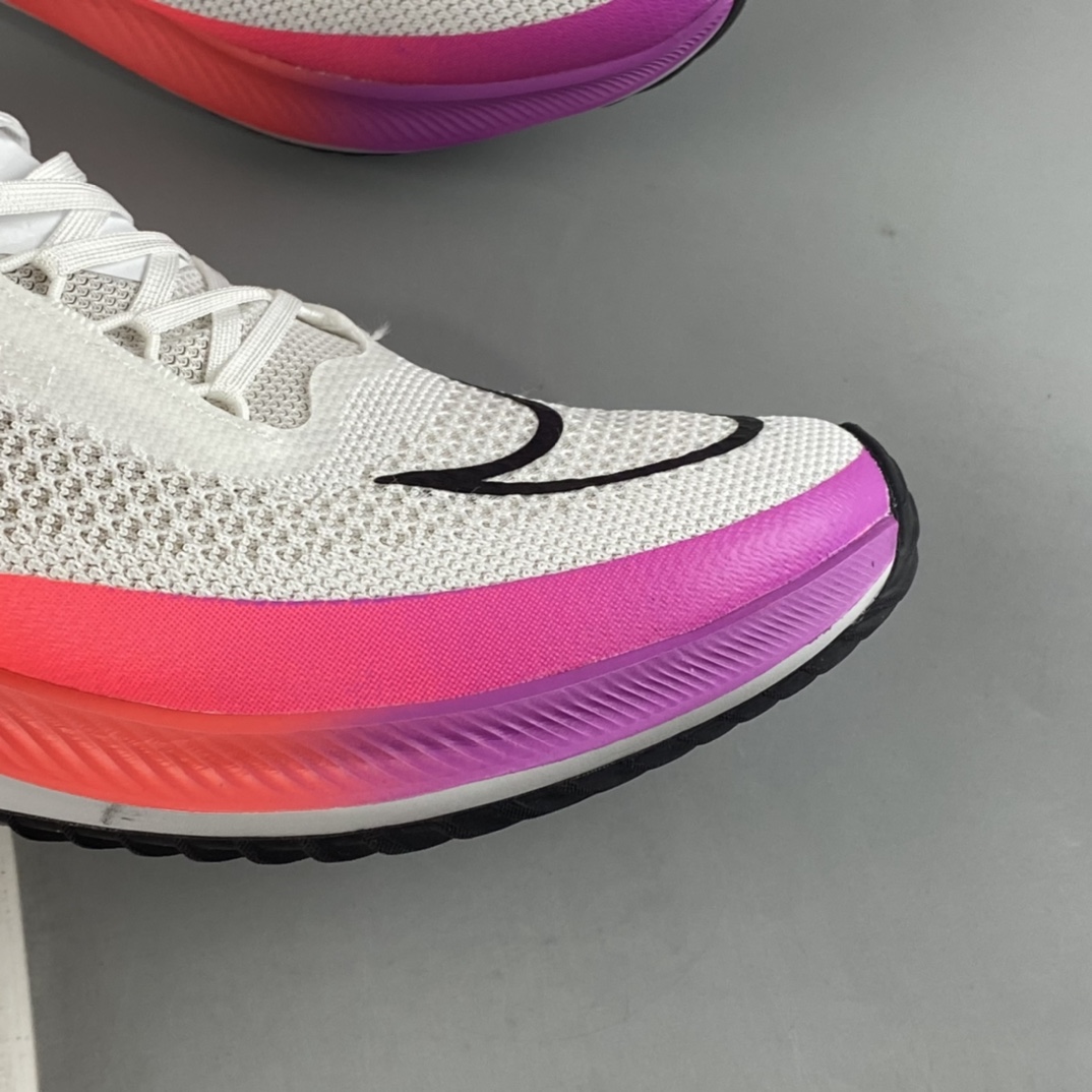 P170  Nike ZoomX Streakfly 2022新款 马拉松 柔软缓震超轻透气超级跑鞋 DJ6566-100