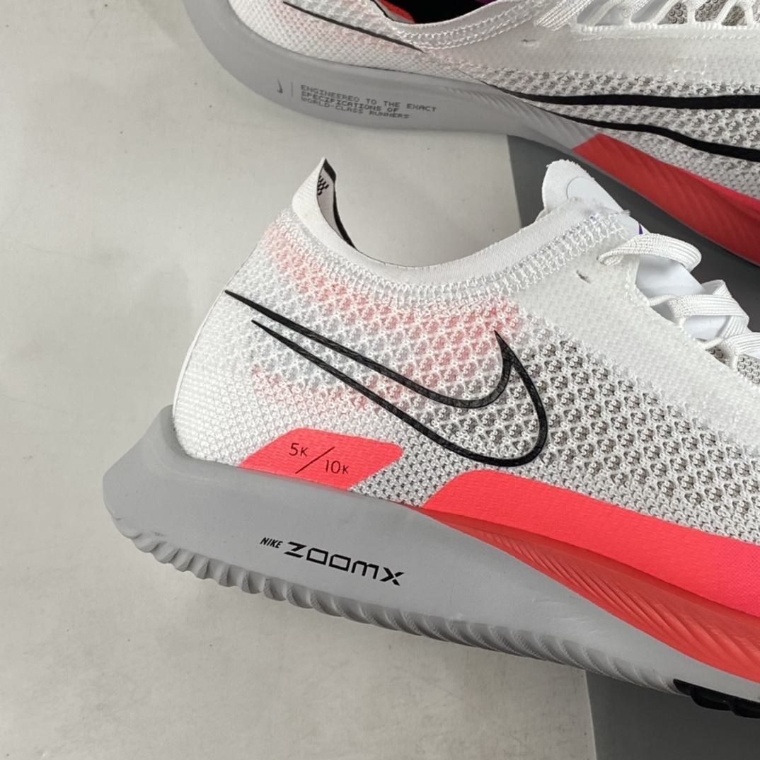 P170  Nike ZoomX Streakfly 2022新款 马拉松 柔软缓震超轻透气超级跑鞋 DJ6566-100