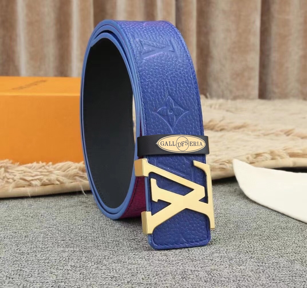 NO:140375,Original order, high-end quality, real-life shooting, full-package, brand L@V overseas original order, high-quality solid steel buckle, body material, front 40mm width, double-sided imported original leather belt, vacuum electroplated hardware buckle, real-life shooting (first-class and good quality), length cannot be cut by yourself, gifts are given for self-use, first choice for upper body effect, praise, professional handicraftsmanship!  (Packaging and delivery, counter gift boxes, bags, invoices, hole punchers, certificates, customs stickers) Be careful when purchasing details!  Color picture real photo, belt19860909原单 高端品质,实物拍摄 批配全套包装 品牌L@V海外原单 扣头材质精品实心钢扣 带身材质正面40mm宽度采用双面进口原版皮腰带,真空电镀五金扣头实物拍摄（一等一好质量）,长短不可自行裁剪送礼自用首选上身效果赞赞赞手工专业到位！（包装配送,专柜礼品盒,提袋,发票,打孔器,证书,海关贴）购买认准细节谨防受骗！ 颜色图片实拍色,皮带,Belt