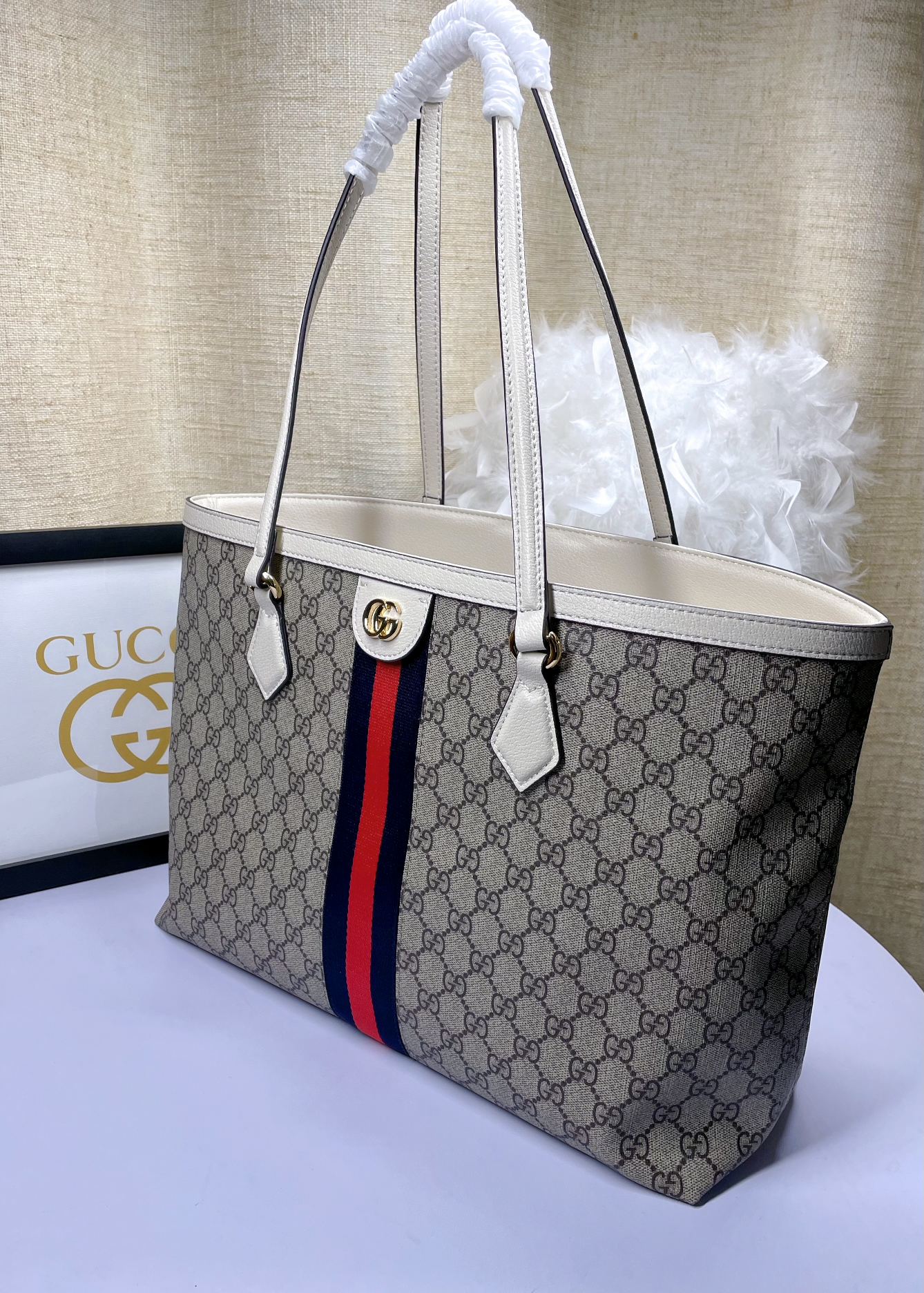 GUCCI 中号手提バッグ GG柄とストライプデザイン