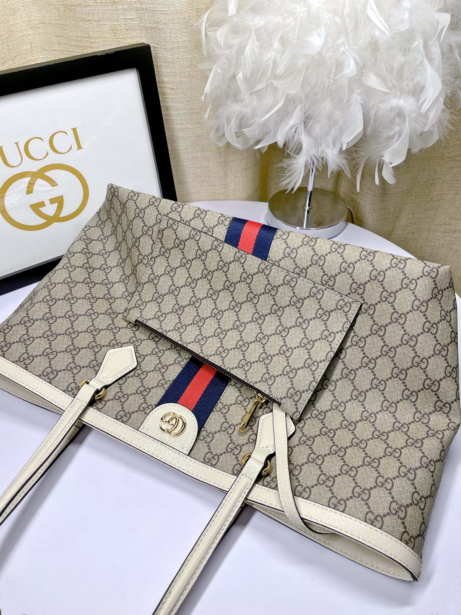 GUCCI 中号手提バッグ GG柄とストライプデザイン