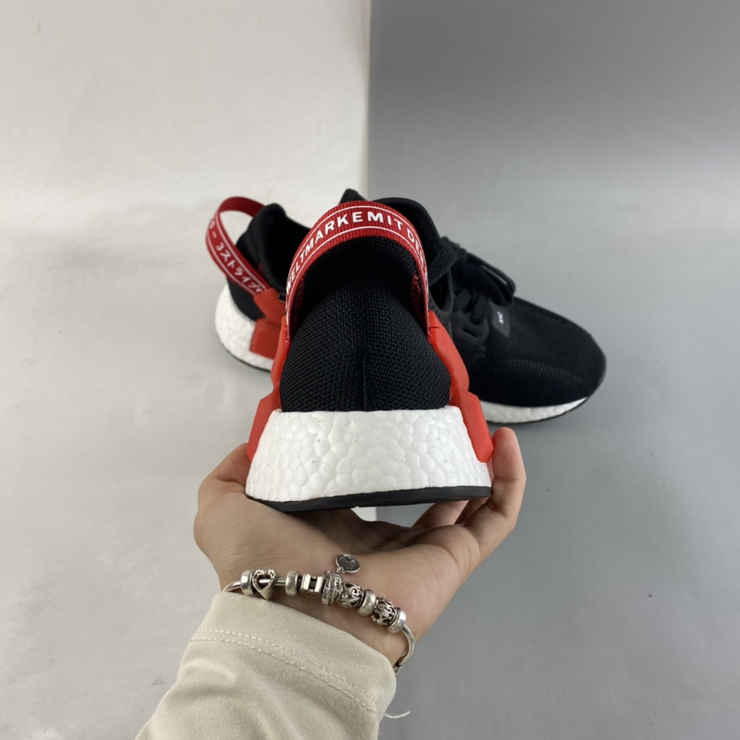 P200  Adidas NMD_R1 V2 阿迪三叶草低帮休闲爆米花跑步鞋 GW3553