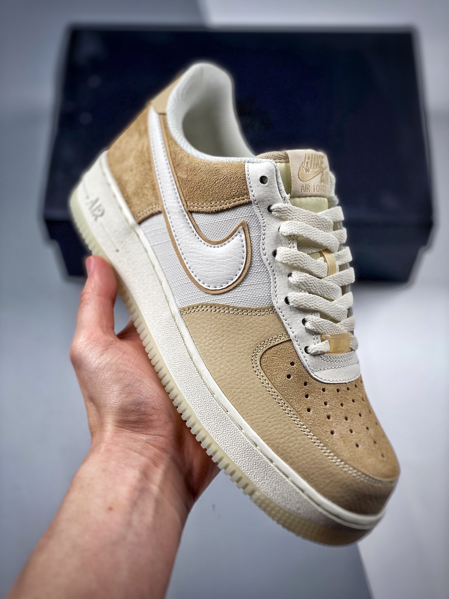 -3 NK Air Force 1 Low 板鞋 "Beige" 同步官方，原装级别，原楦头原纸板，打造纯正空军版型#专注外贸渠道 全掌内置蜂窝气垫 #原盒配件 原厂中底钢印、拉帮完美 官方货号：AO2425 200 SIZE：36 36…