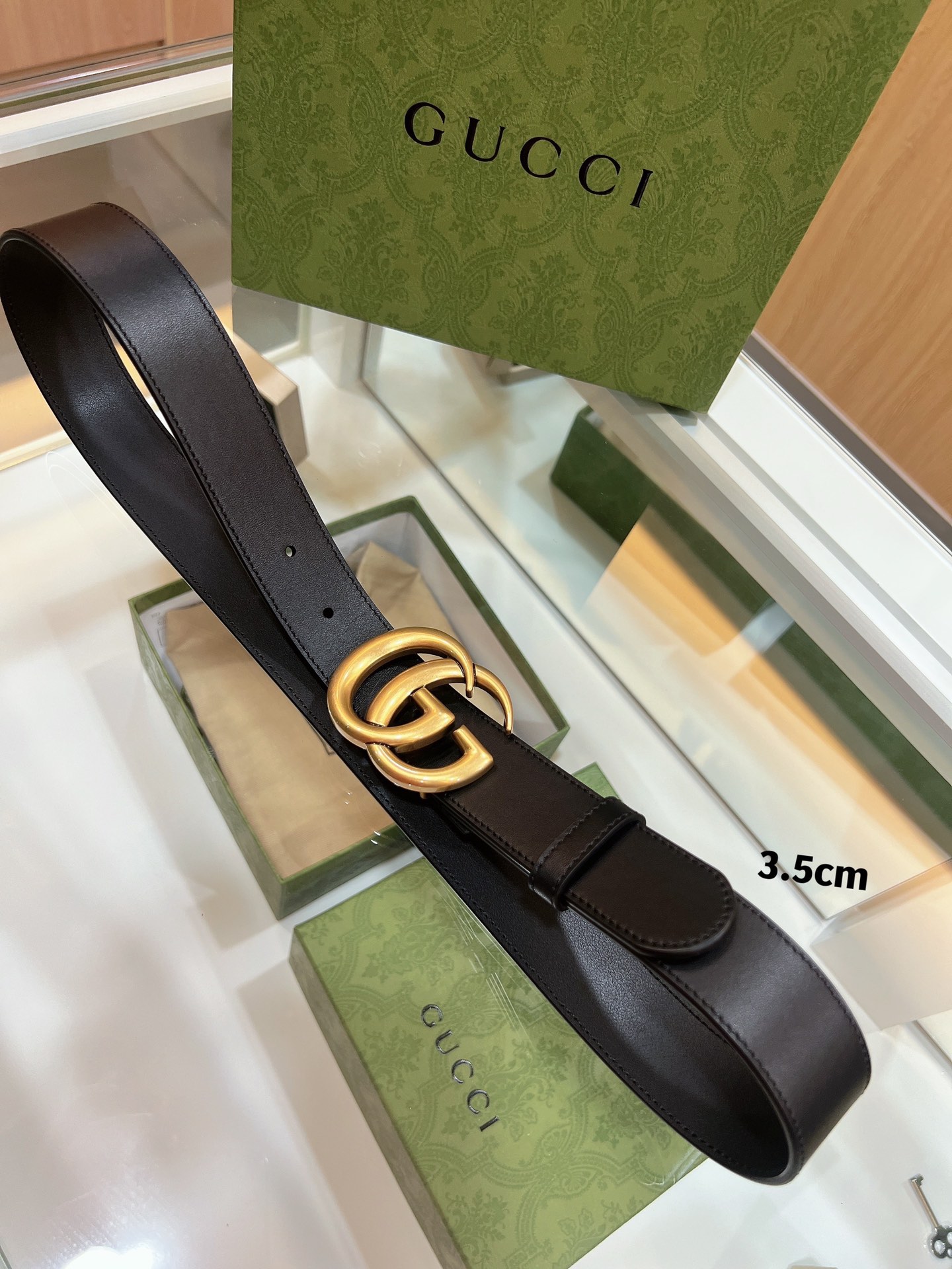 Gucci Style Leather Women's Belts Lookbook Reference image 2